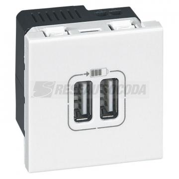  CHARG 2M 2USB A+A 3A 15W BL 