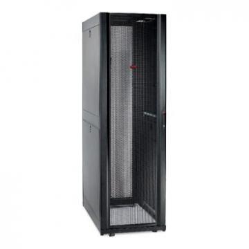  Netshelter SX 45U 600x1070 SB 